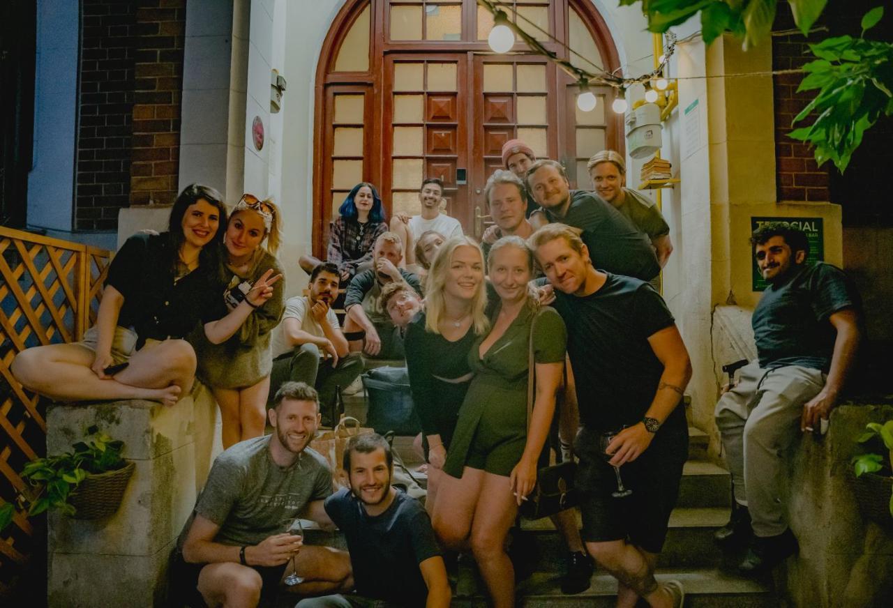 T5 Social Hostel Bucureşti Ngoại thất bức ảnh