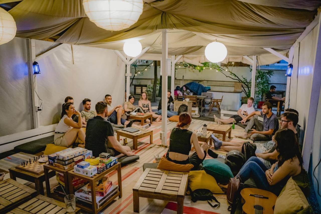 T5 Social Hostel Bucureşti Ngoại thất bức ảnh